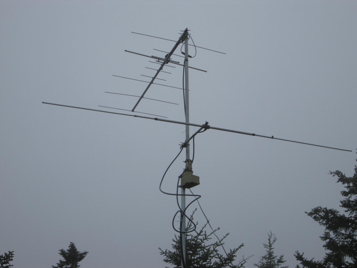 VHF-UHF on the summit of Gunstock